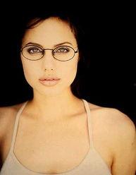 劳拉的照片,镜头下的独特魅力与个性风采